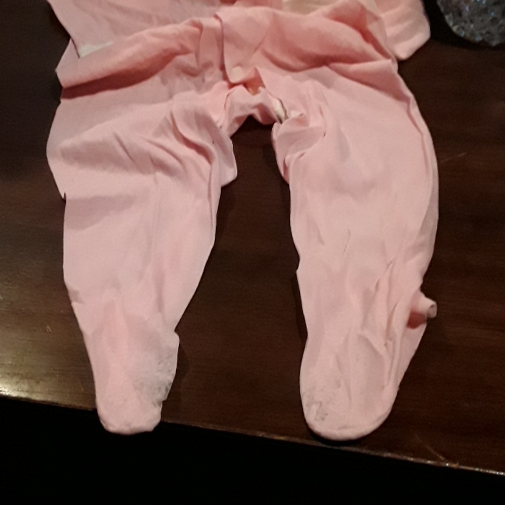 SOFT PINK  FOOTED ONESIE  SLEEPER  ( L ) - Picture 3 of 4